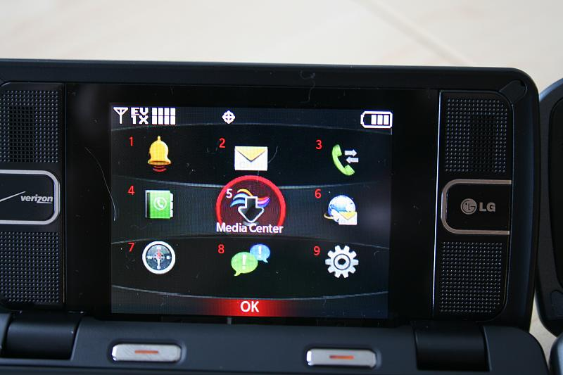 Illustration for article titled Lightning Review: LG enV2 from Verizon